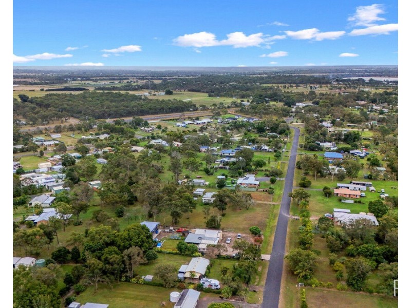 24 Gunsynd Grove, Branyan QLD 4670