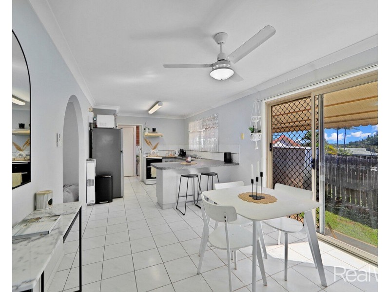 24 Dennis Court, Avoca QLD 4670