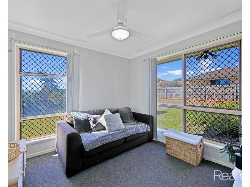 24 Dennis Court, Avoca QLD 4670