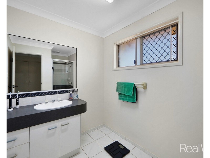 24 Dennis Court, Avoca QLD 4670