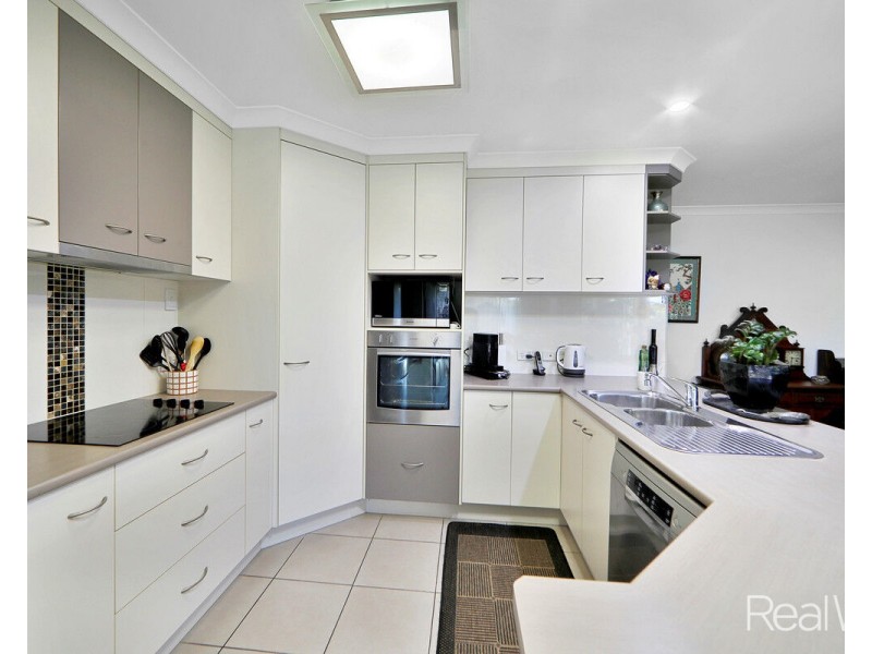 21 Palmerston Drive, Branyan QLD 4670
