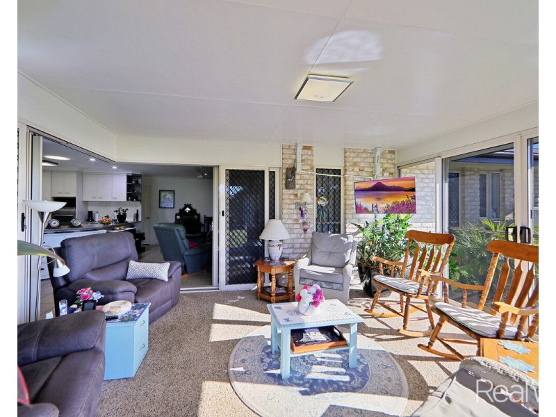 21 Palmerston Drive, Branyan QLD 4670