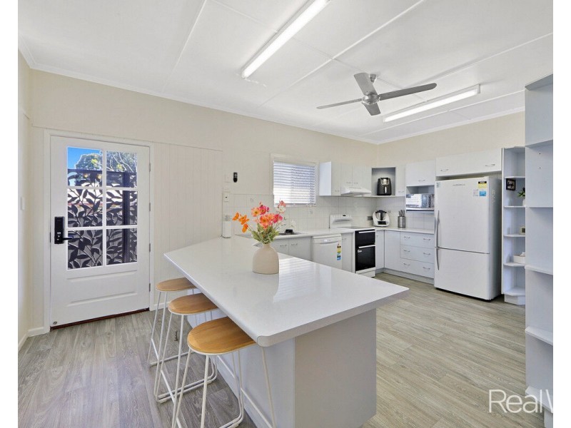 36 FE Walker Street, Kepnock QLD 4670