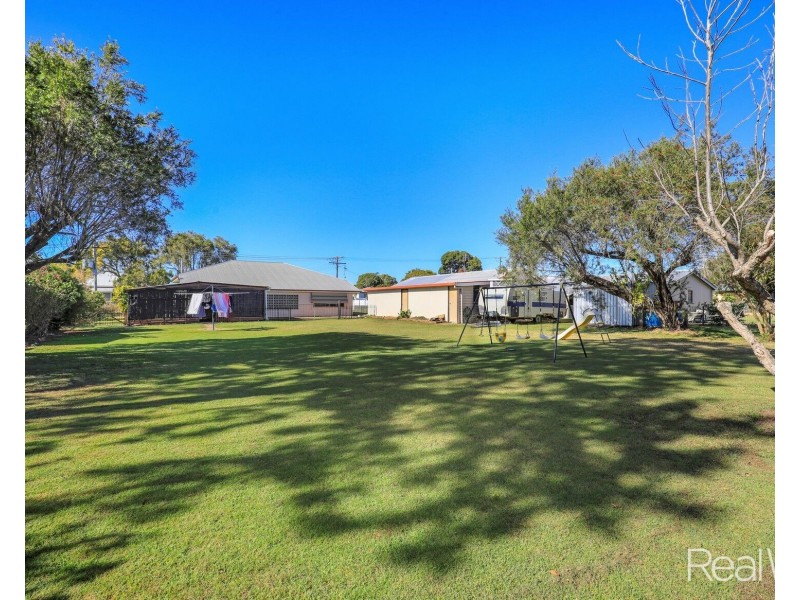 2 Dix Street, Kepnock QLD 4670