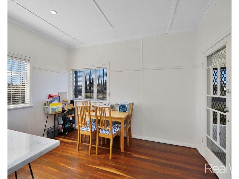 2 Dix Street, Kepnock QLD 4670