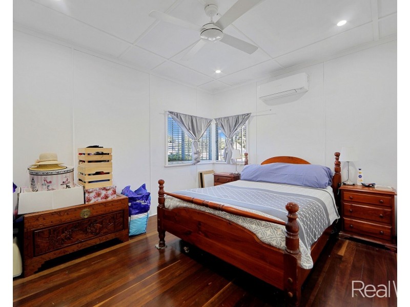 2 Dix Street, Kepnock QLD 4670
