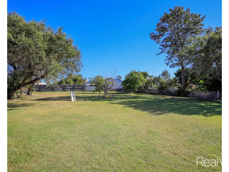 2 Dix Street, Kepnock QLD 4670