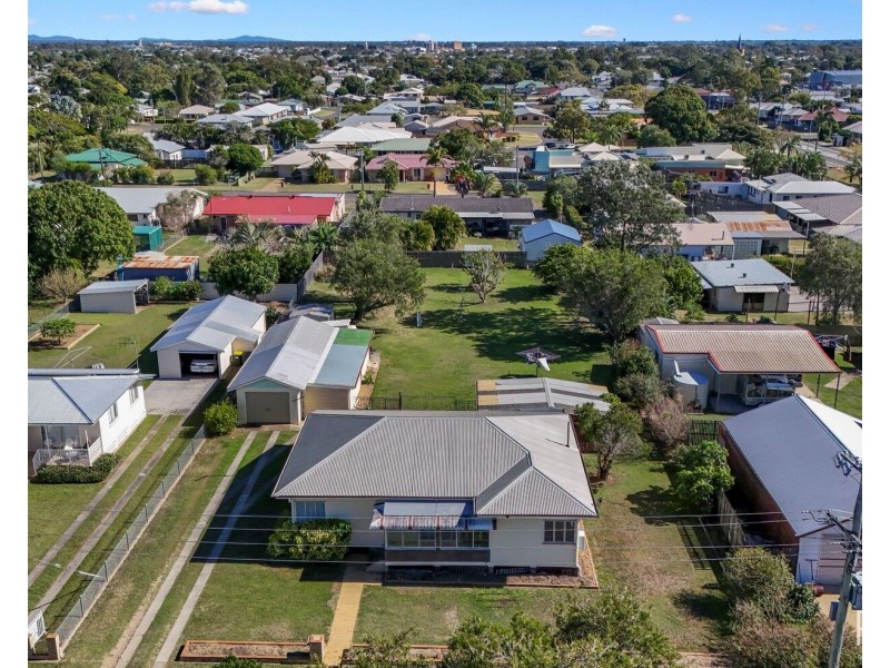 2 Dix Street, Kepnock QLD 4670