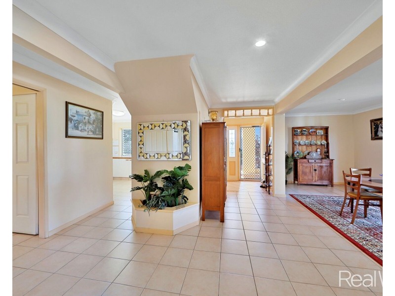 1 Gammie Court, Avenell Heights QLD 4670