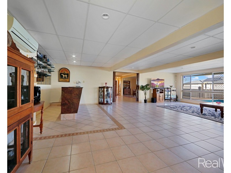 1 Gammie Court, Avenell Heights QLD 4670