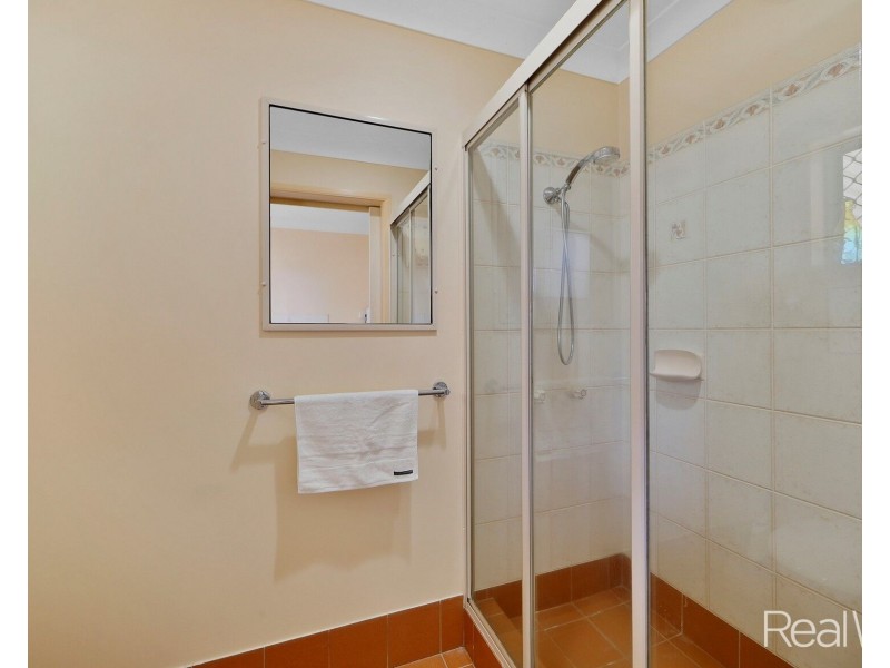 1 Gammie Court, Avenell Heights QLD 4670