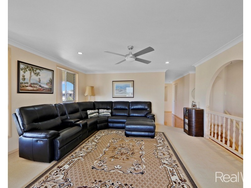 1 Gammie Court, Avenell Heights QLD 4670