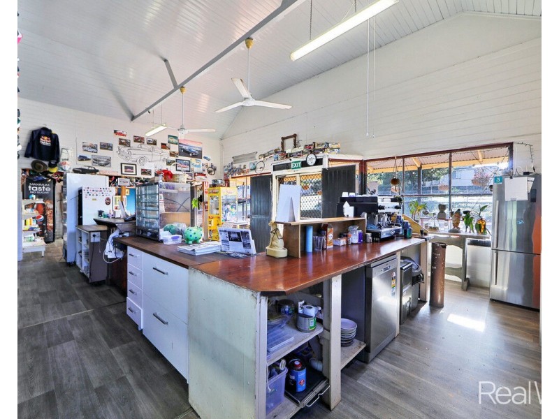 13 Queen Street, Cordalba QLD 4660