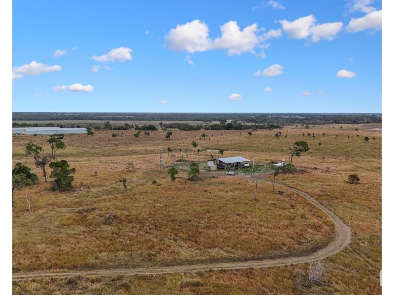 946 Hummock Road, Calavos QLD 4670