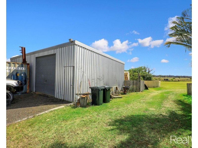 7 Mark Road, Branyan QLD 4670
