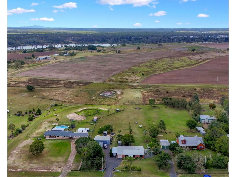 7 Mark Road, Branyan QLD 4670