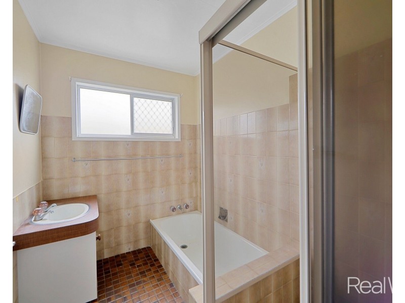 11 Greathead Road, Kepnock QLD 4670