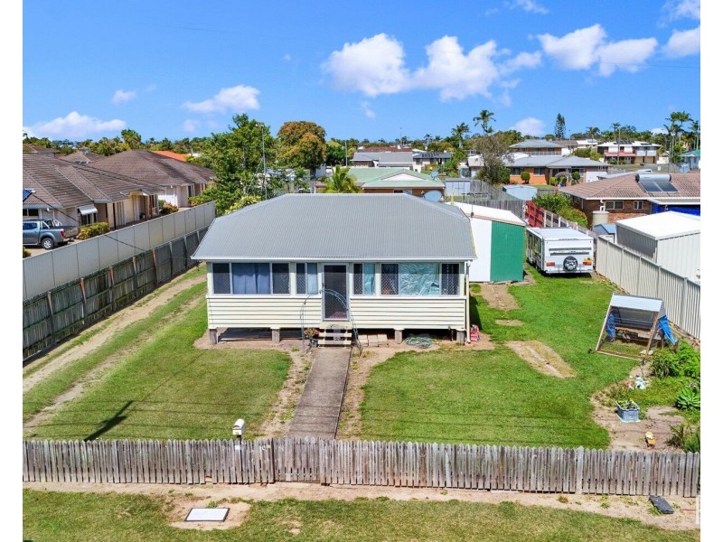 24 Dunn Road, Avenell Heights QLD 4670