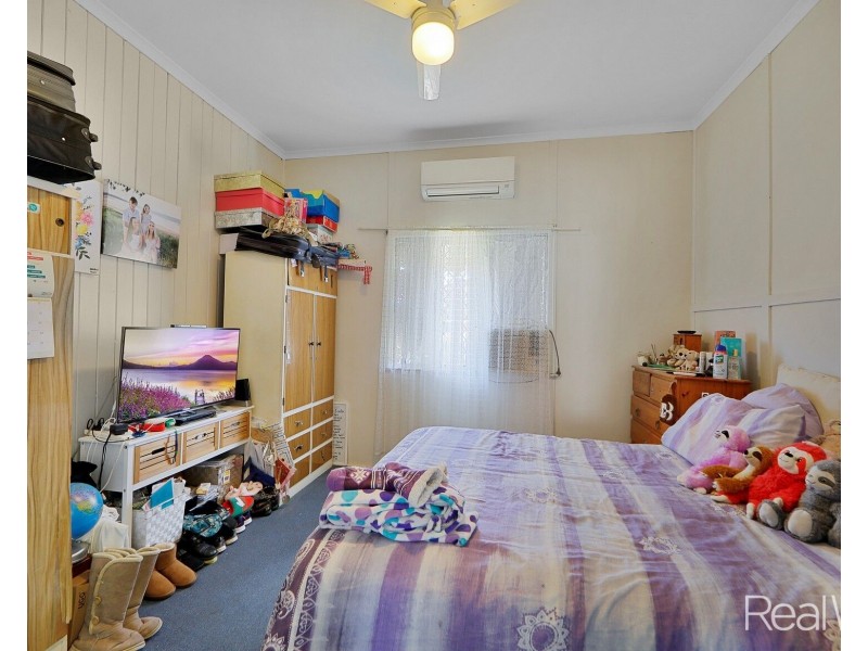 24 Dunn Road, Avenell Heights QLD 4670
