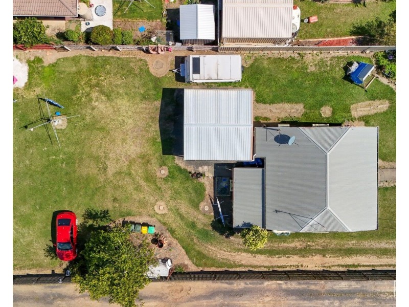 24 Dunn Road, Avenell Heights QLD 4670