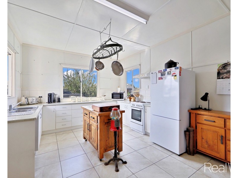 65 Burnett Street, Bundaberg South QLD 4670