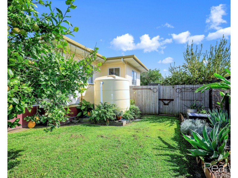 65 Burnett Street, Bundaberg South QLD 4670