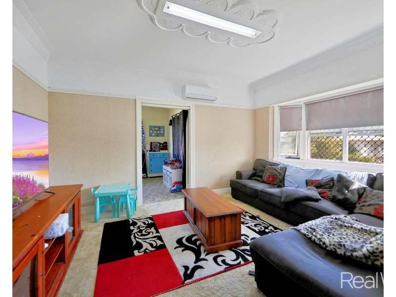 12 Steffensen Street, Svensson Heights QLD 4670