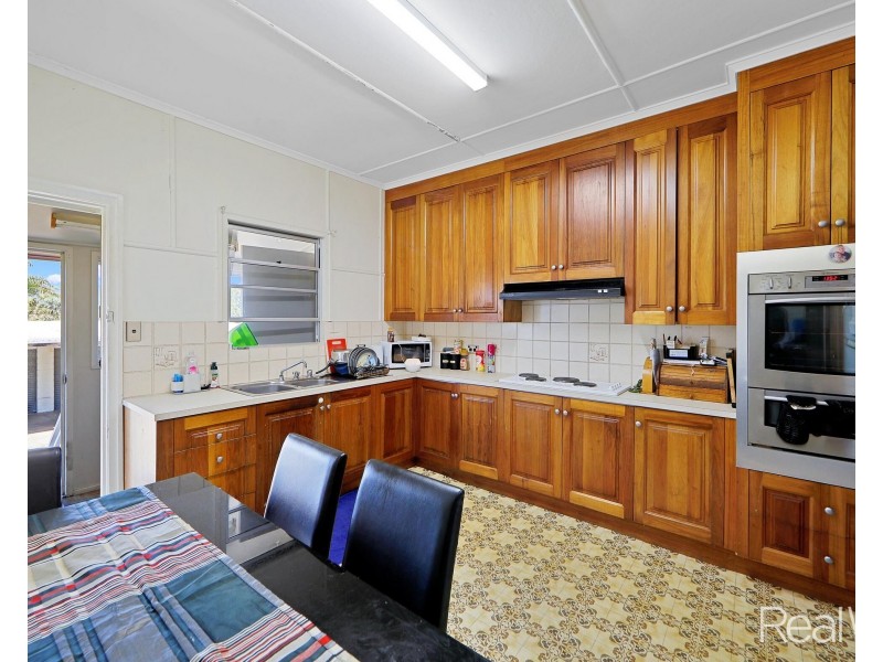 12 Steffensen Street, Svensson Heights QLD 4670