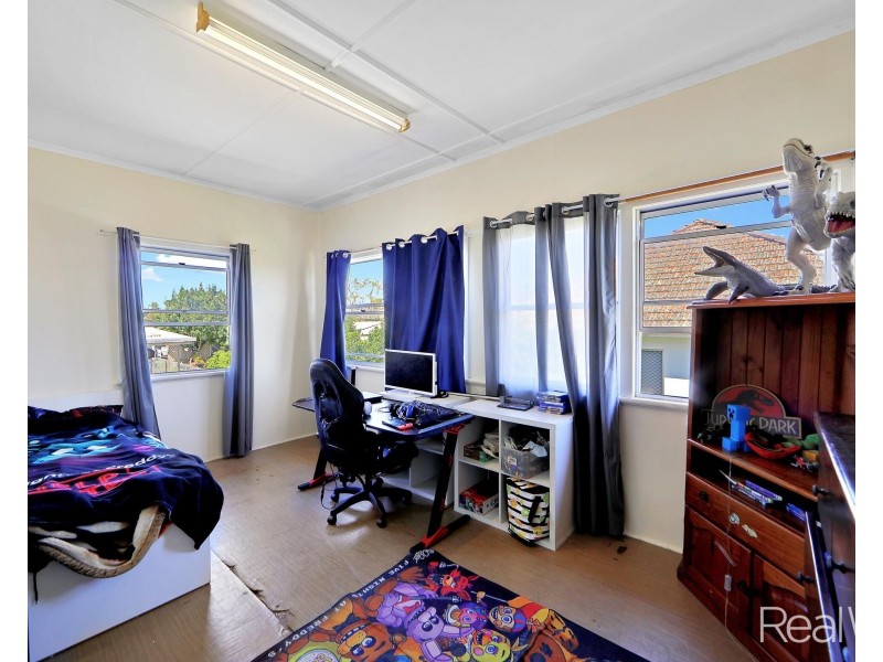 12 Steffensen Street, Svensson Heights QLD 4670
