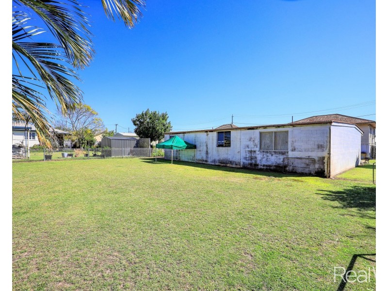 12 Steffensen Street, Svensson Heights QLD 4670