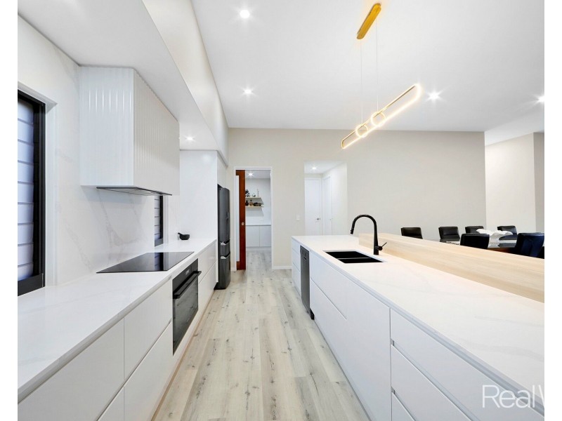 20 Chase Close, Bargara QLD 4670
