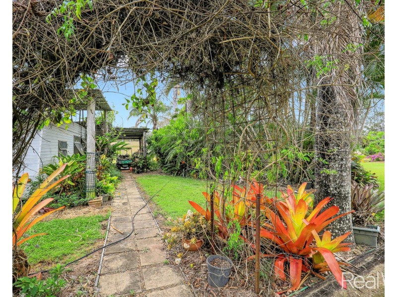 240 Maiseys Road, Yandaran QLD 4673
