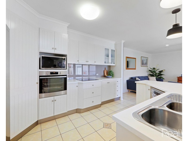 9 Marquis Court, Avenell Heights QLD 4670