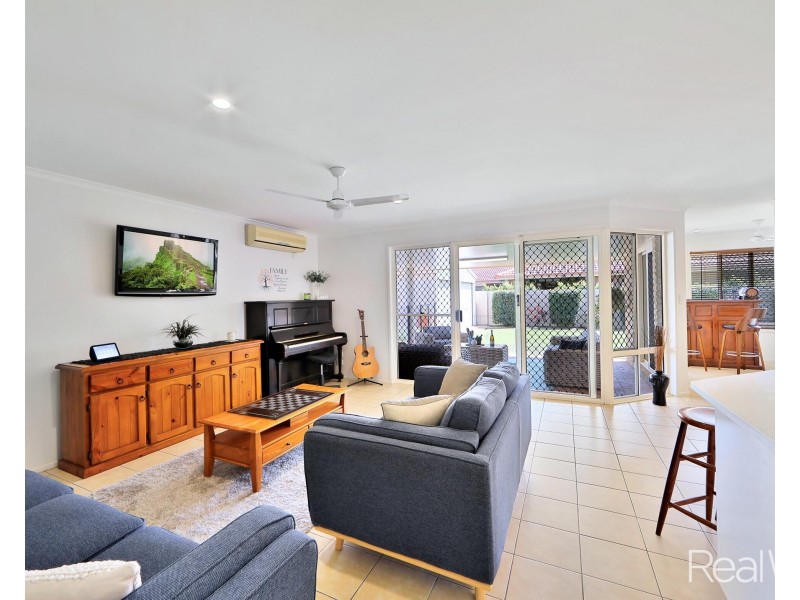 9 Marquis Court, Avenell Heights QLD 4670