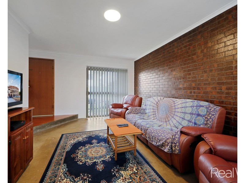 15 Emerick Street, Kepnock QLD 4670