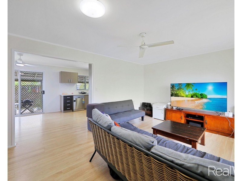 109 Sims Road, Avenell Heights QLD 4670