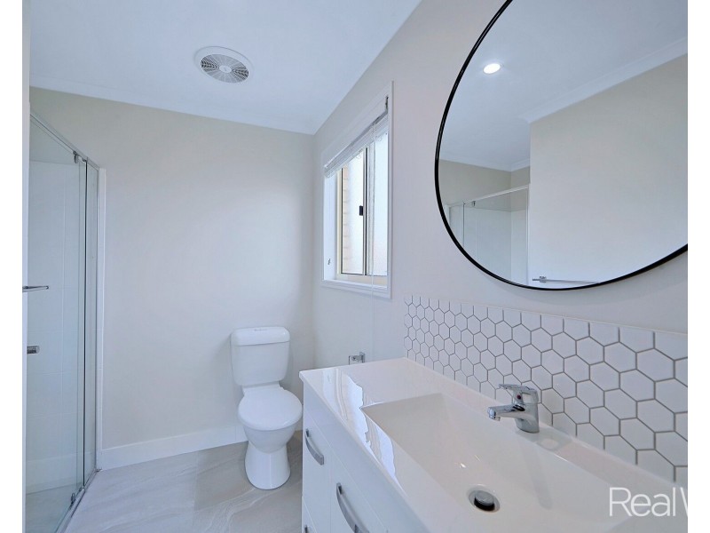 36 Clive Crescent, Kepnock QLD 4670