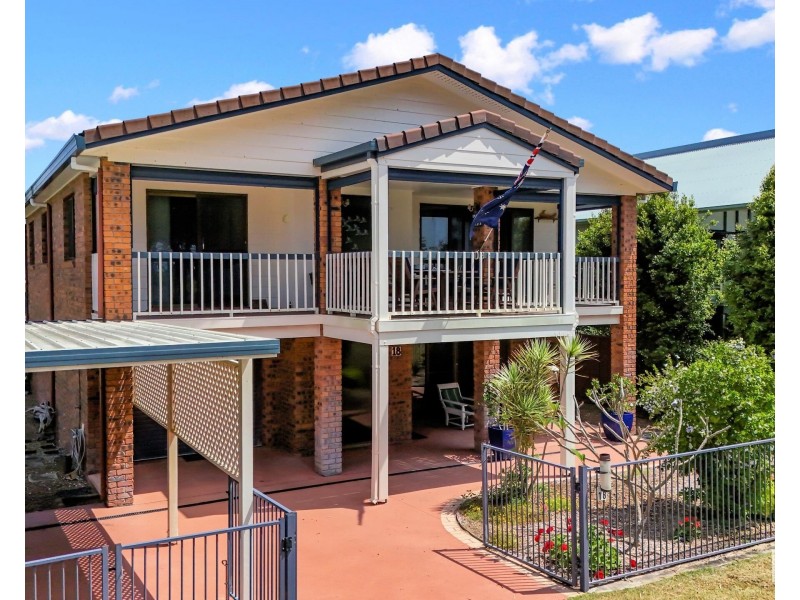 18 Esplanade, Woodgate QLD 4660