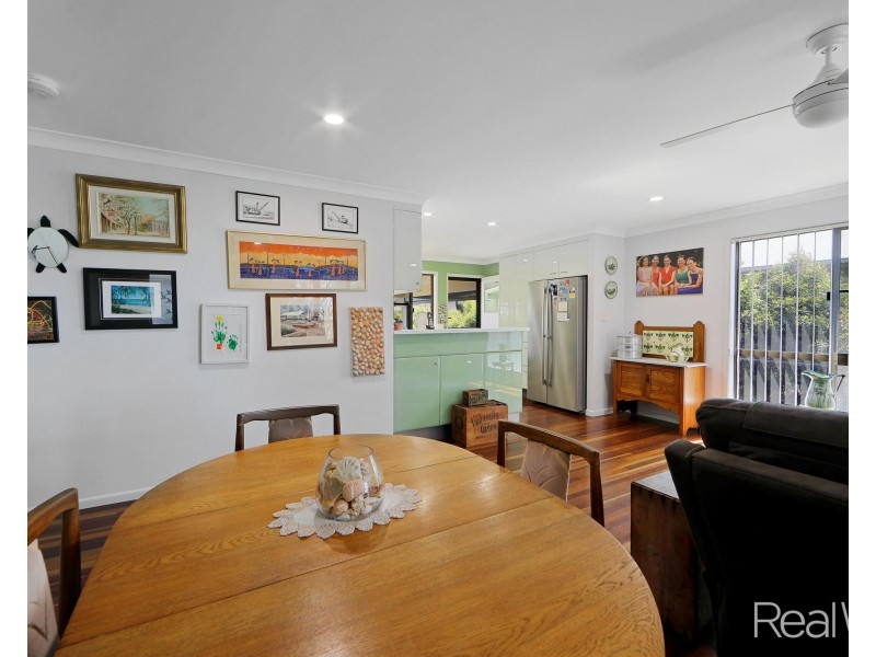 18 Esplanade, Woodgate QLD 4660