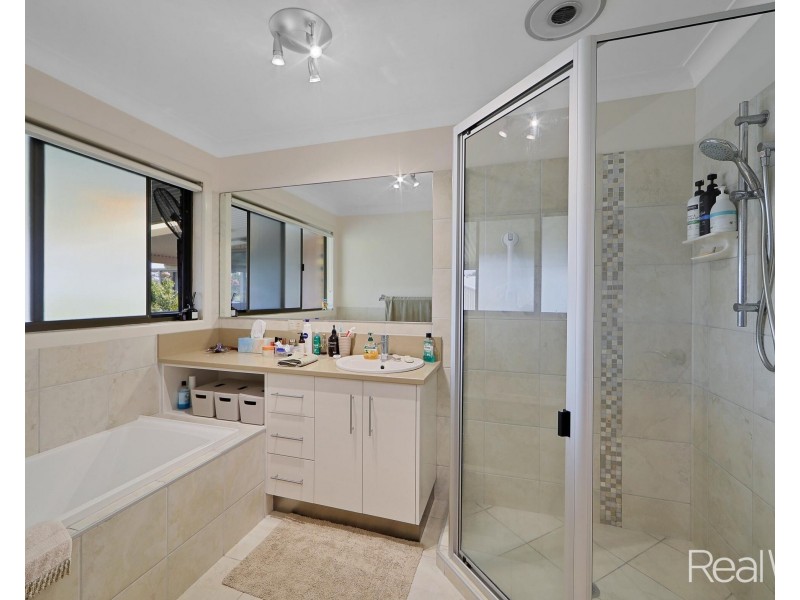 18 Esplanade, Woodgate QLD 4660