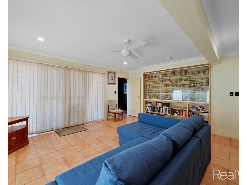 18 Esplanade, Woodgate QLD 4660