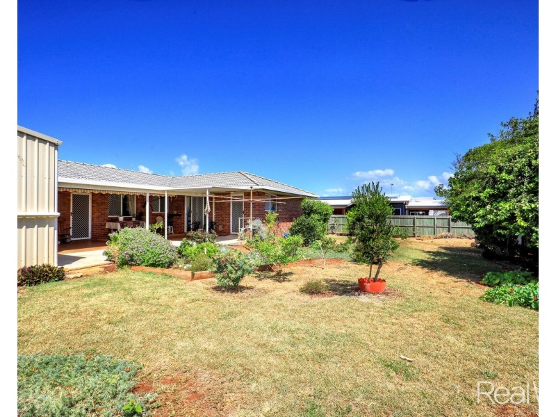 19 Amaroo Crescent, Innes Park QLD 4670