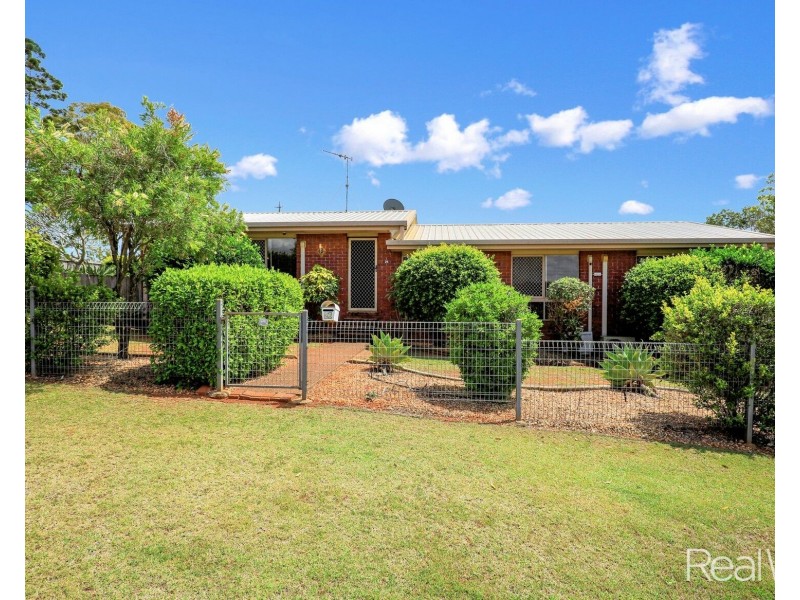 26 East West Avenue, Avoca QLD 4670
