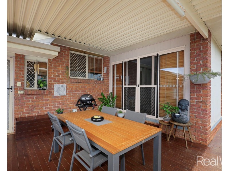 26 East West Avenue, Avoca QLD 4670