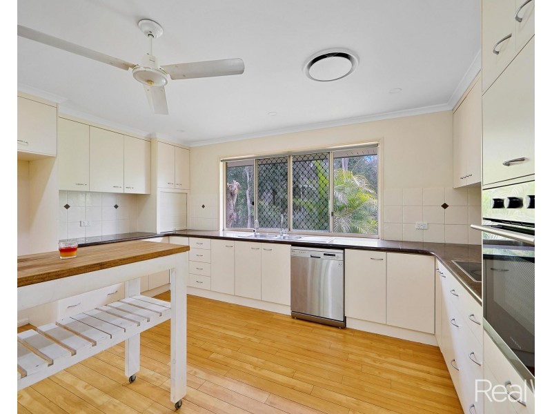 54 Arcadia Drive, Branyan QLD 4670