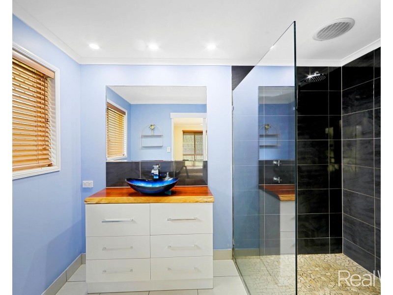 54 Arcadia Drive, Branyan QLD 4670