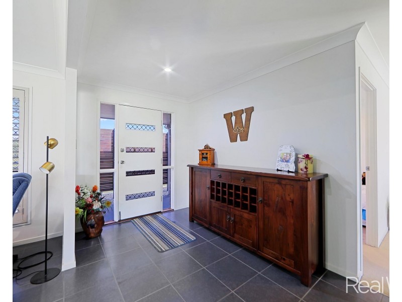 5 Rokeby Court, Branyan QLD 4670