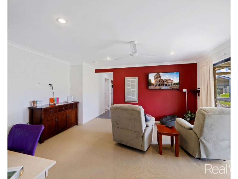 5 Rokeby Court, Branyan QLD 4670