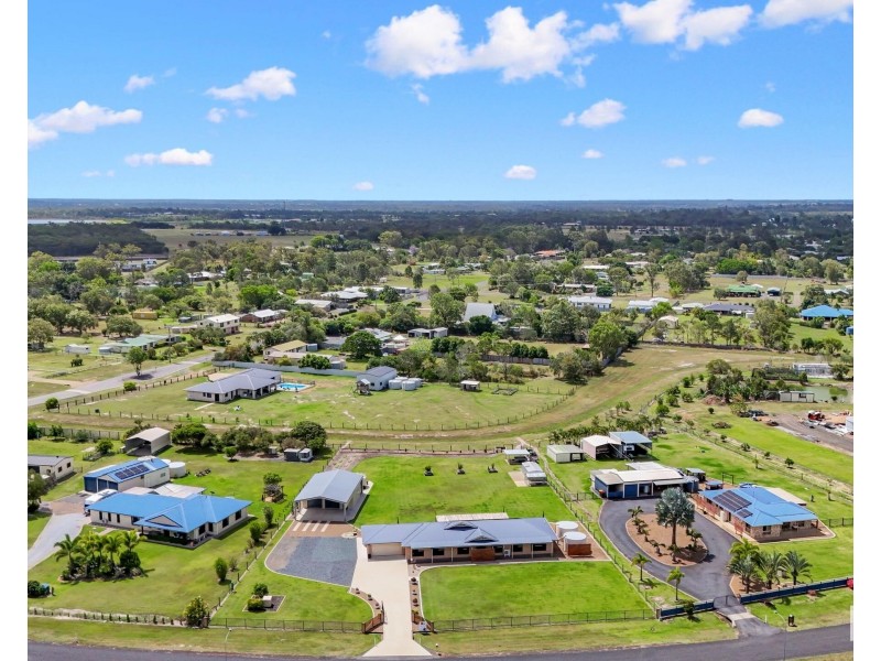 5 Rokeby Court, Branyan QLD 4670