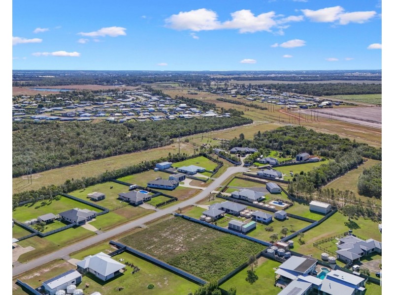 10 Undara Court, Branyan QLD 4670